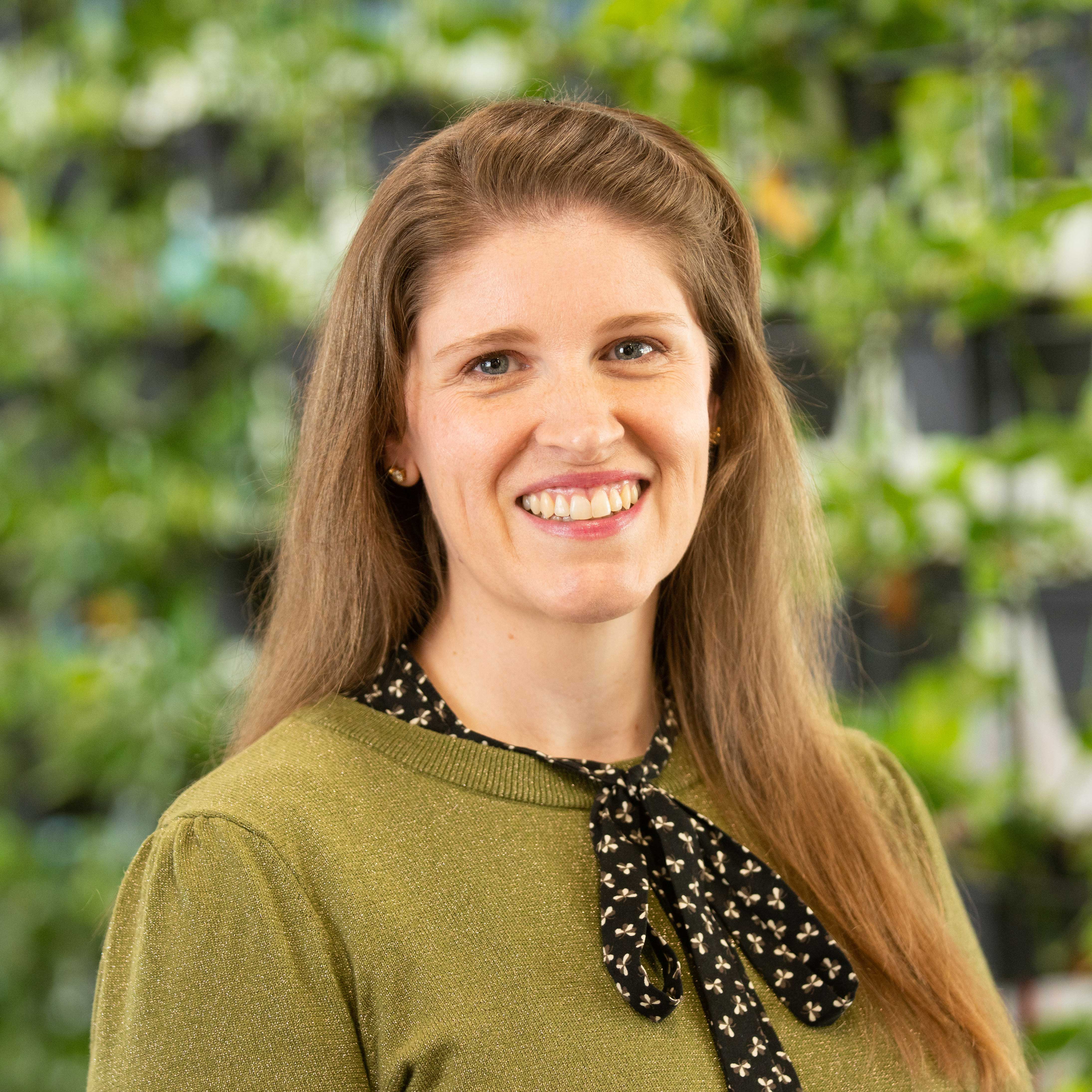 Dr Stephanie Champion